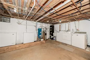 1512 Valley Rd, Green/Commdre/Prchse, PA 15724 - Photo 27