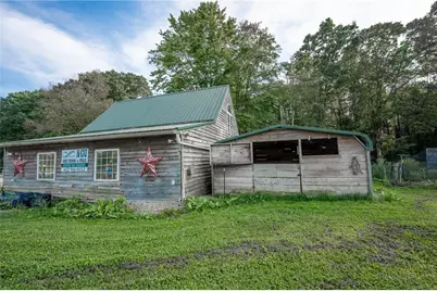 1512 Valley Rd, Green/Commdre/Prchse, PA 15724 - Photo 37