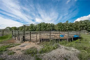 1512 Valley Rd, Green/Commdre/Prchse, PA 15724 - Photo 35