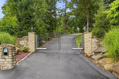 3360 Evergreen Road, Ross Twp, PA 15237 - Photo 3