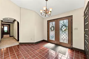 1803 S Villa Dr, Pittsburgh, PA 15044 - Photo 7