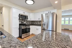 707 Riehl Dr, Pittsburgh, PA 15234 - Photo 21