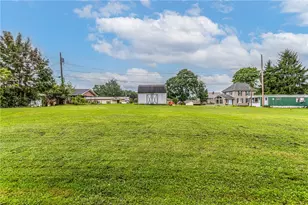 254 Little Summit Rd, Dunbar Township, PA 15431 - Photo 7