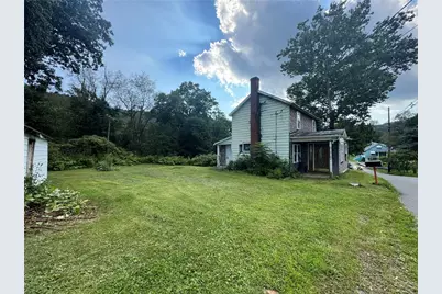 134 Caroline St, Wheatfield Township (East/West), PA 15949 - Photo 7