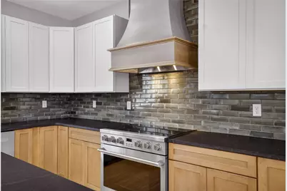 223 Wilbert St, Pittsburgh, PA 15211 - Photo 3