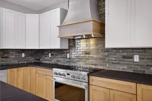 223 Wilbert St, Pittsburgh, PA 15211 - Photo 3