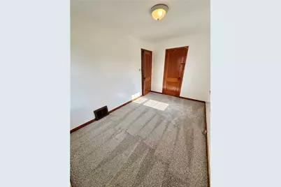 606 S 5th St, Youngwood, PA 15697 - Photo 31