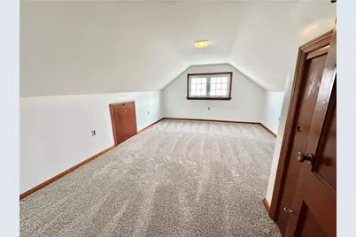 606 S 5th St, Youngwood, PA 15697 - Photo 21