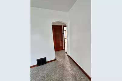 606 S 5th St, Youngwood, PA 15697 - Photo 5