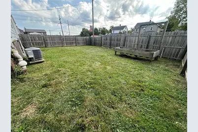 606 S 5th St, Youngwood, PA 15697 - Photo 39