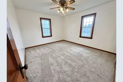 606 S 5th St, Youngwood, PA 15697 - Photo 11