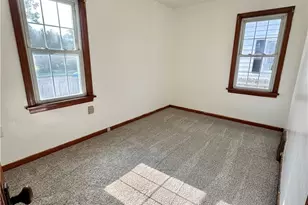 606 S 5th St, Youngwood, PA 15697 - Photo 17