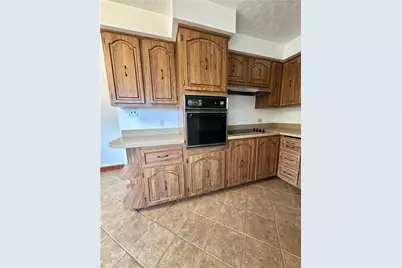 606 S 5th St, Youngwood, PA 15697 - Photo 9