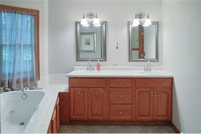 291 Woodland Dr, Wilmington Township, PA 16142 - Photo 25