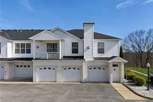 229 Adams Pointe Blvd, Adams Township, PA 16046 - Photo 3