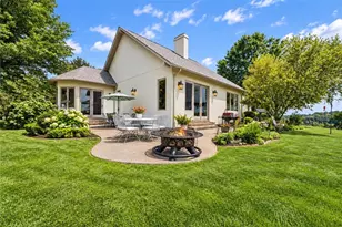 606 Fairwinds Ct, Hempfield Township, PA 15601 - Photo 41