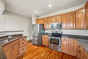 7040 Berringer Ct, Moon/Crescent Twp, PA 15108 - Photo 7