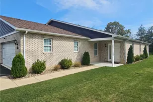 562 Wood Hawk Ln, Franklin Township, PA 16001 - Photo 7