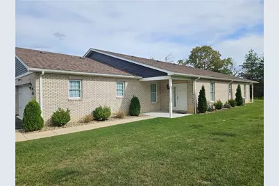 562 Woodhawk Ln, Franklin Township, PA 16001 - Photo 5