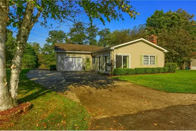 207 Charlemont Ave, Taylor Township, PA 16160 - Photo 5