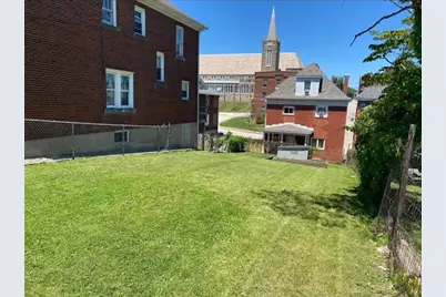 522 Patton Ave, Jeannette, PA 15644 - Photo 3