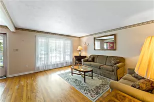 25 Barclay St, Greensburg, PA 15601 - Photo 7