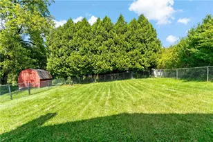 25 Barclay St, Greensburg, PA 15601 - Photo 35