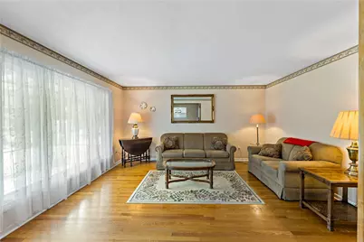25 Barclay St, Greensburg, PA 15601 - Photo 3