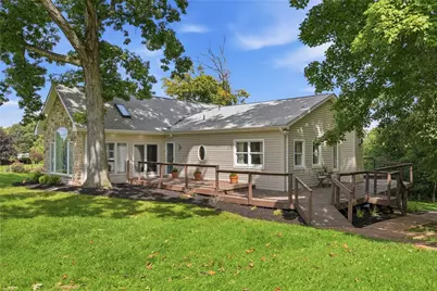 40 Everly Ln, North Fayette, PA 15126 - Photo 3
