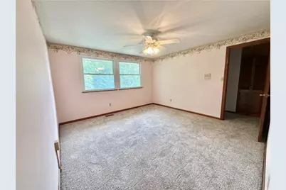 1056 Cranston Dr, Greensburg, PA 15601 - Photo 25
