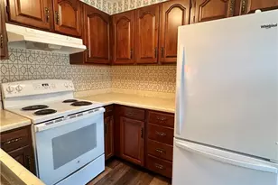 1056 Cranston Dr, Greensburg, PA 15601 - Photo 7