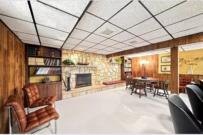 1048 Center Oak Dr, Pittsburgh, PA 15237 - Photo 29