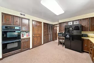 1048 Center Oak Dr, Pittsburgh, PA 15237 - Photo 19