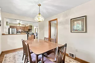105 Louis Ct, Stowe Township, PA 15136 - Photo 11