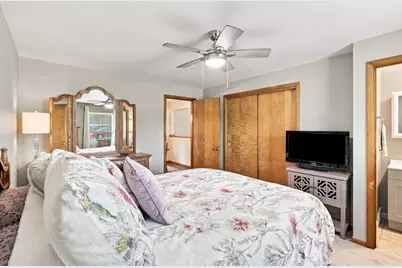 105 Louis Court, Stowe Township, PA 15136 - Photo 13