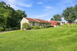 105 Louis Ct, Stowe Township, PA 15136 - Photo 29