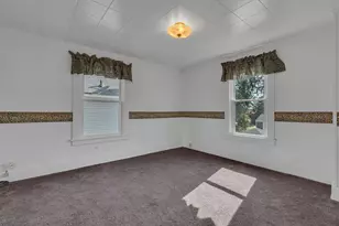 370 Ohio Ave, Rochester, PA 15074 - Photo 21