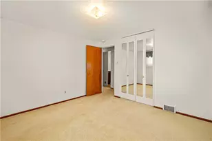 5468 Keenan Dr, Pittsburgh, PA 15236 - Photo 25