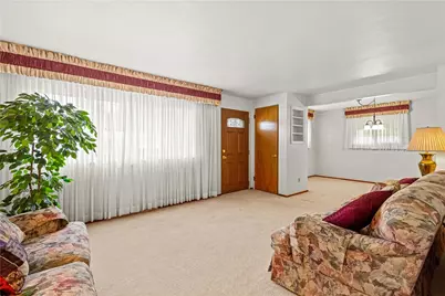 5468 Keenan Dr, Pittsburgh, PA 15236 - Photo 5