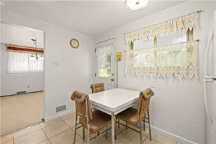 5468 Keenan Dr, Pittsburgh, PA 15236 - Photo 17