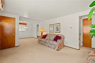 5468 Keenan Dr, Pittsburgh, PA 15236 - Photo 7