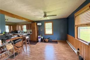 4217 Hillsville Rd, Pulaski Township, PA 16143 - Photo 9