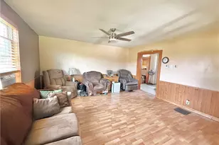 4217 Hillsville Rd, Pulaski Township, PA 16143 - Photo 7