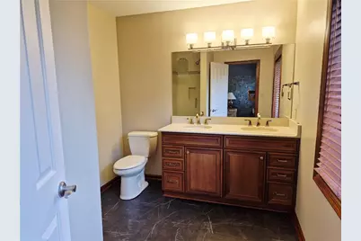 1589 Stone Mansion Dr, Pittsburgh, PA 15143 - Photo 7