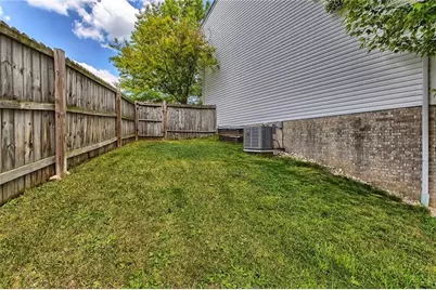 415 Crossbow, New Stanton, PA 15672 - Photo 25