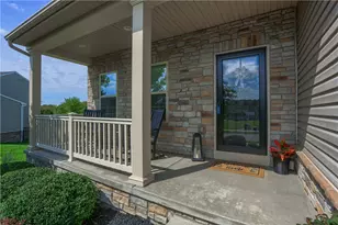 353 Park Edge Dr, Findlay Township, PA 15026 - Photo 5