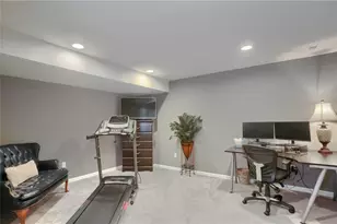 353 Park Edge Dr, Findlay Township, PA 15026 - Photo 39