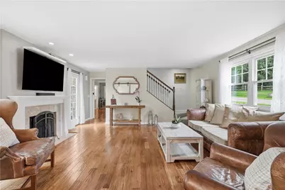 836 Old Thorn Run Road, Moon/Crescent Twp, PA 15108 - Photo 3