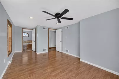 222 N Cherry Ave, Houston, PA 15342 - Photo 15