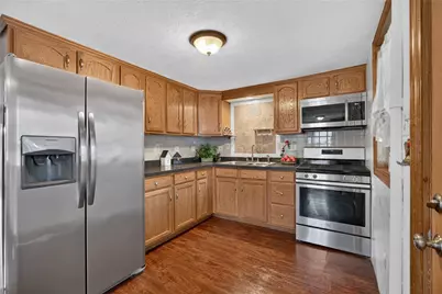 222 N Cherry Ave, Houston, PA 15342 - Photo 3